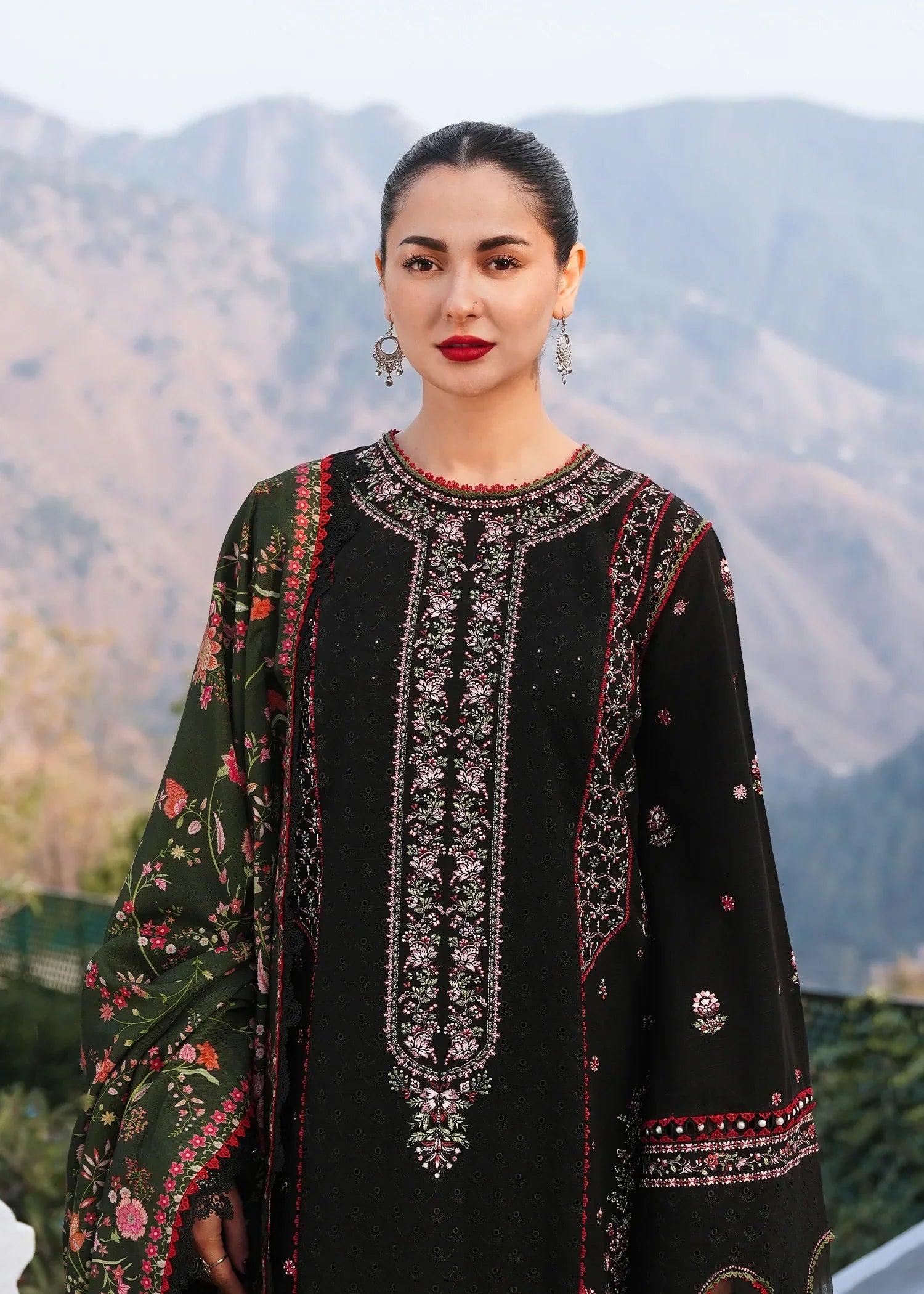 Lawn-3PC Embroidered with Digital Printed Jacquard Dupatta-5132
