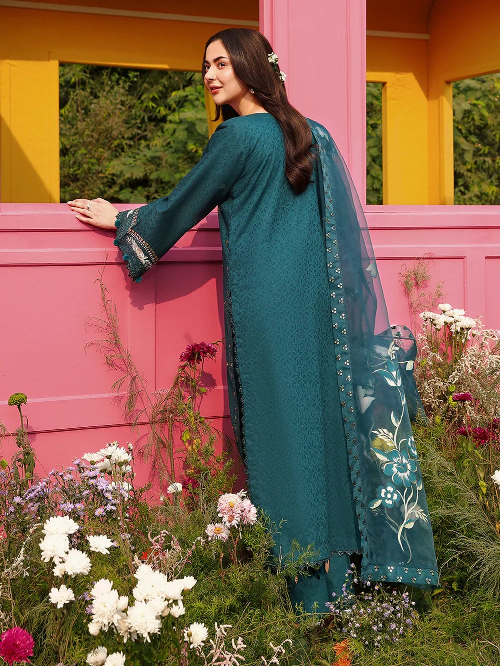 Sadaf Fawad Khan Siraa Embroidered Lawn Unstitched 3Pc Suit D08-B KOI