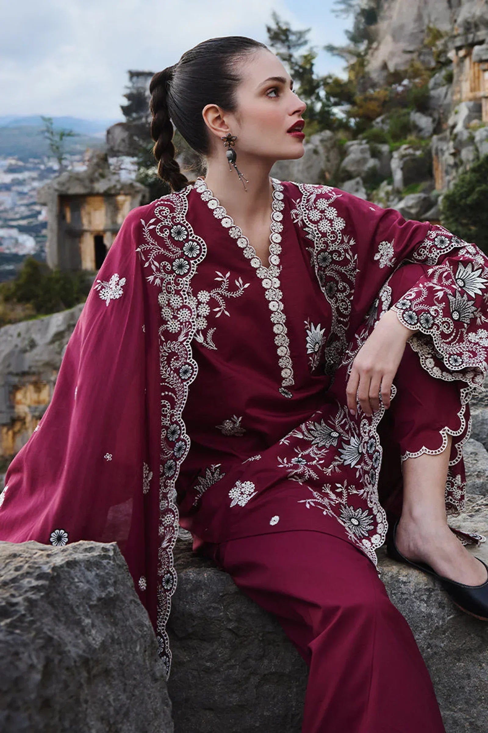 LUXURY PREMIUM EMB 3PC LAWN 2026
